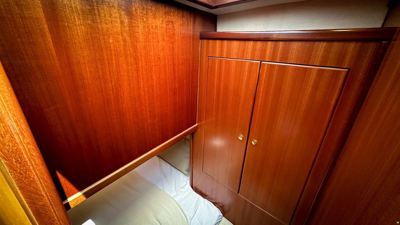 Galeon 330 Fly