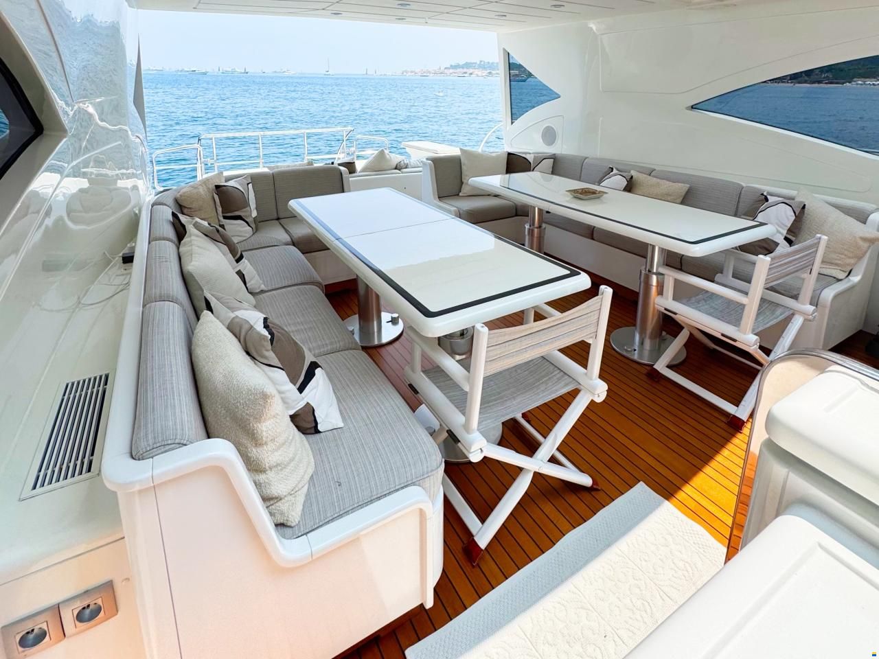 Mangusta 72