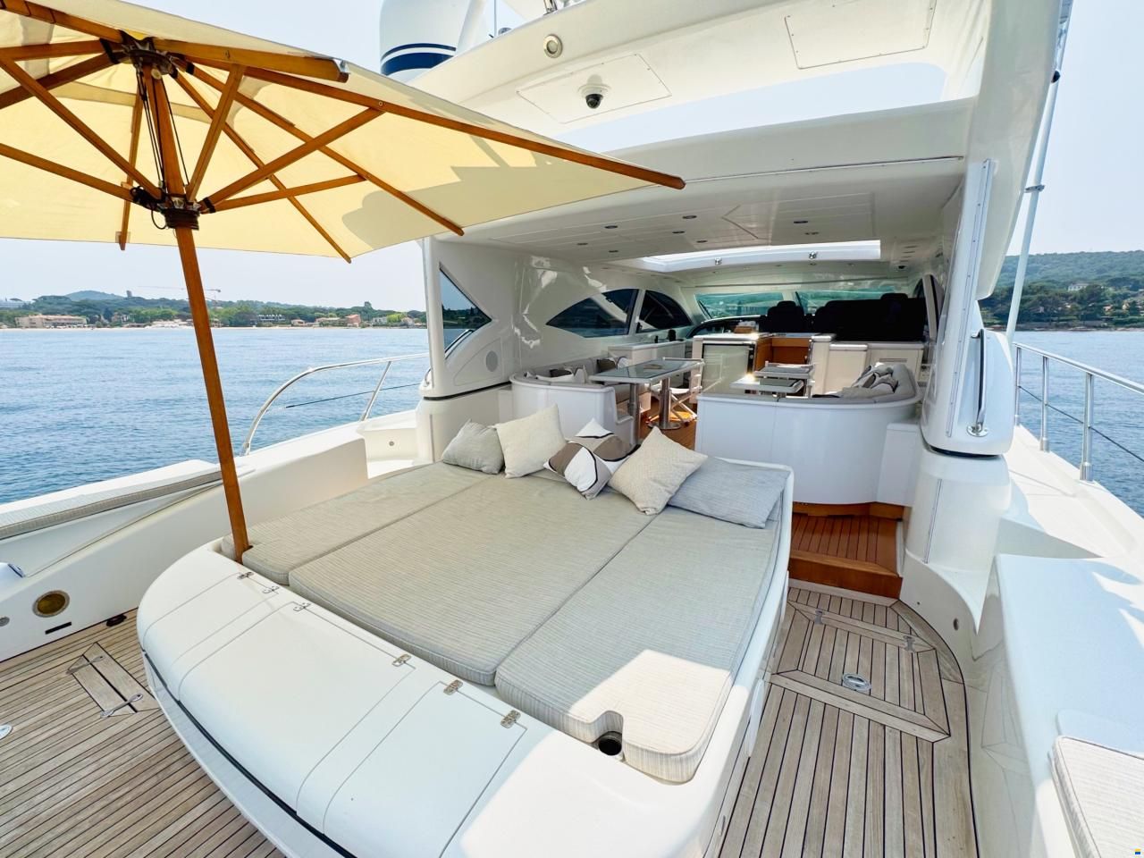Mangusta 72