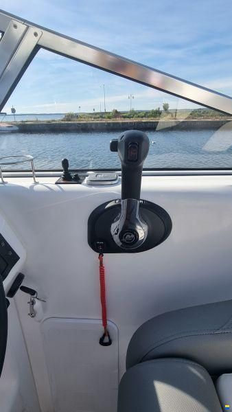 Coral 750 Sport Cruiser