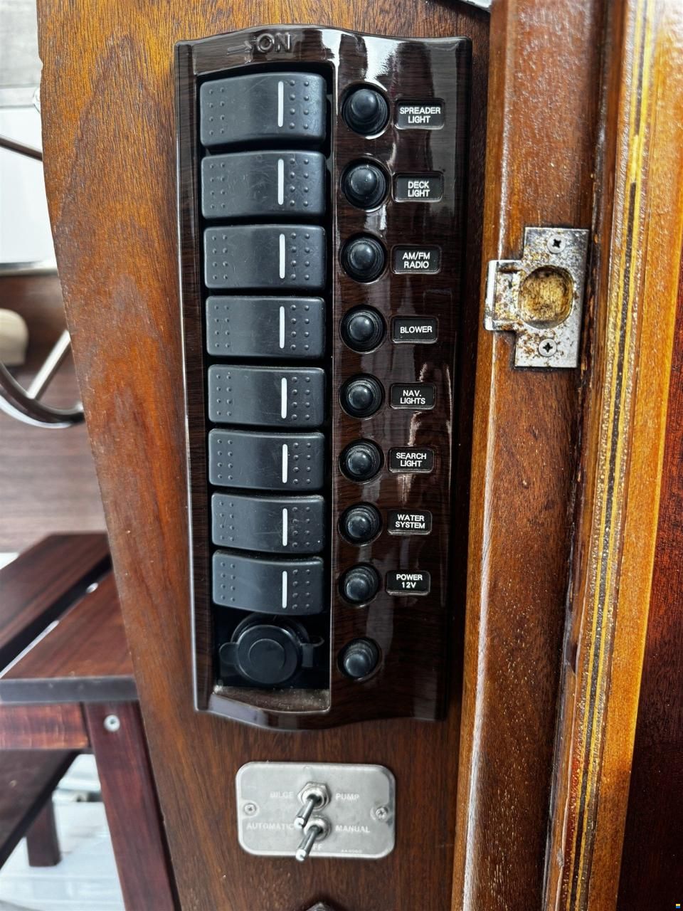 Chris Craft 31 COMMANDER