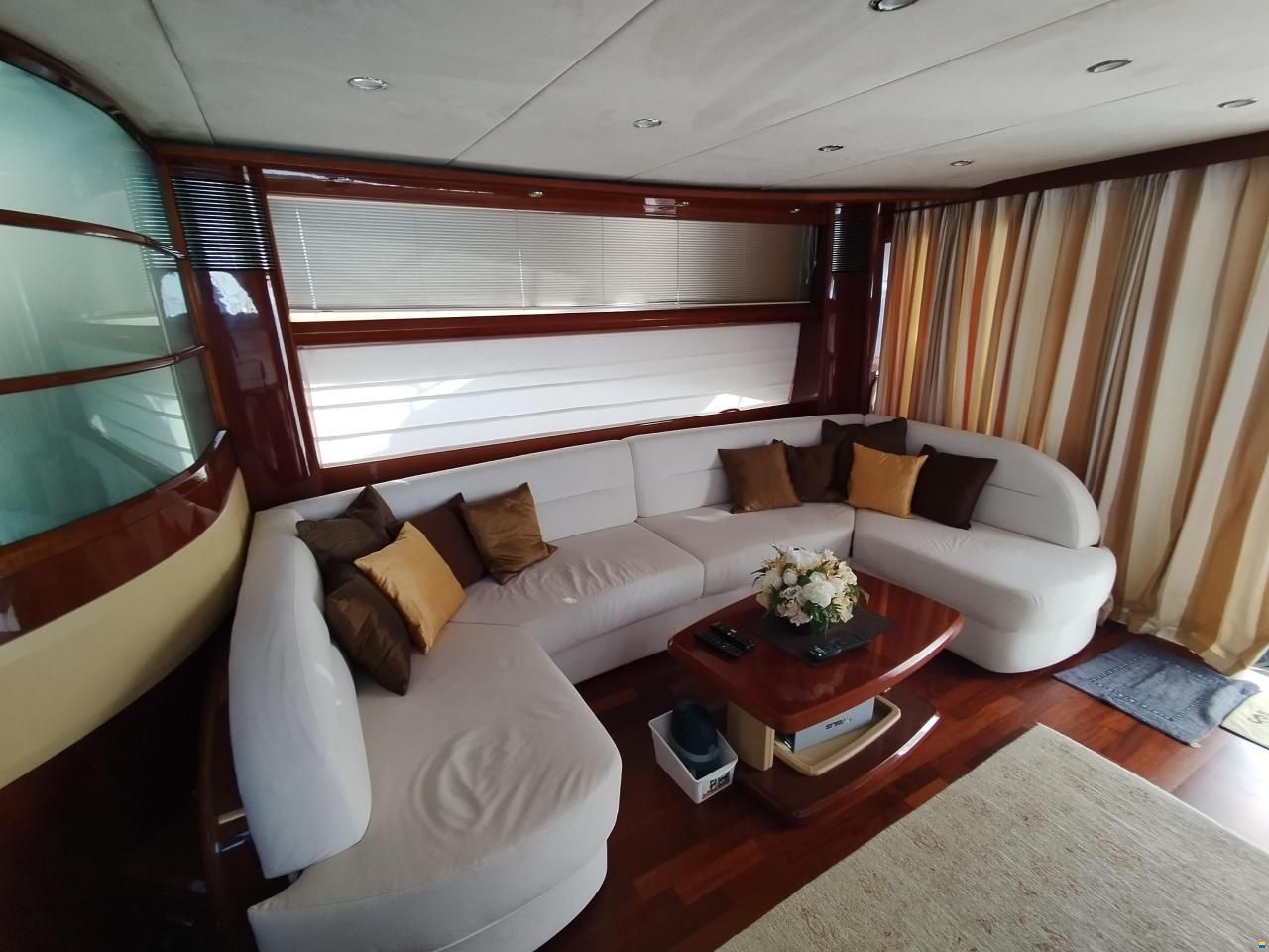 Princess 21M