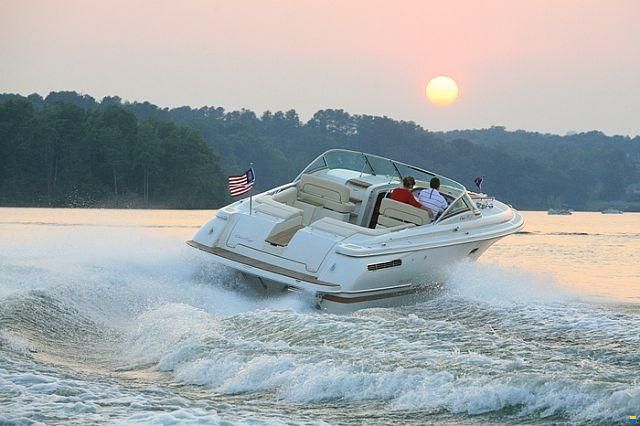 Chris Craft Corsair 32