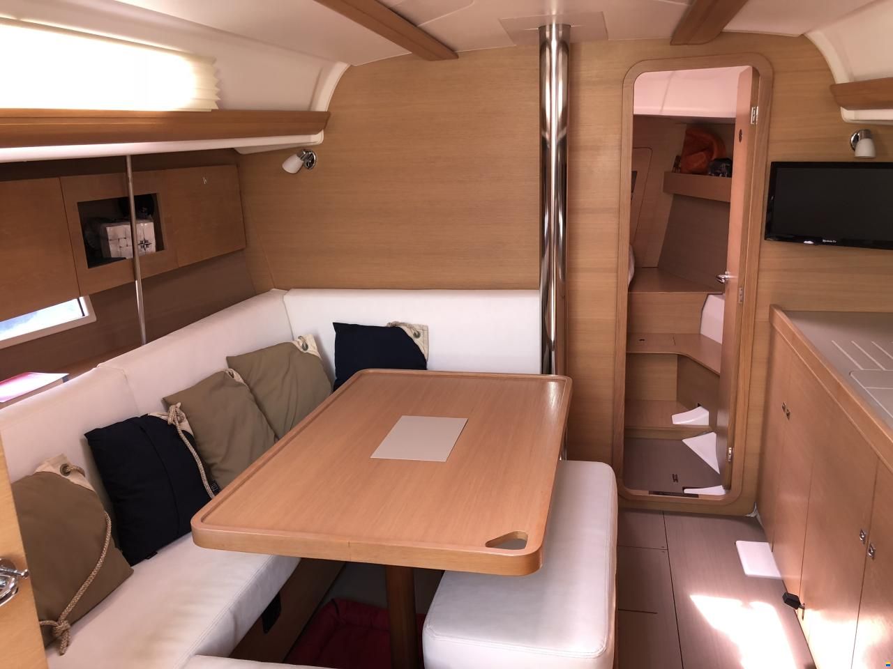 Dufour 380 Grande Large