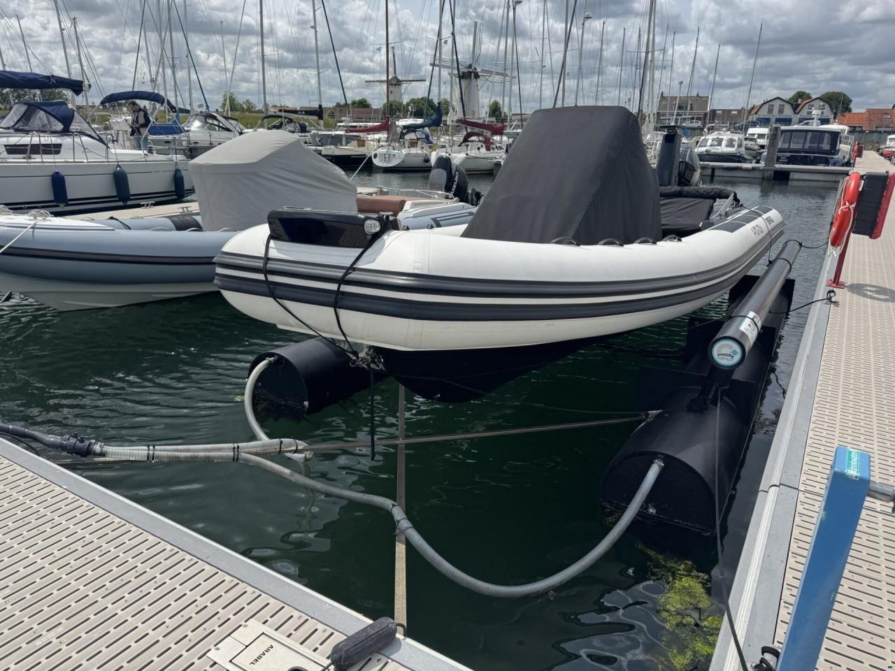 Brig Inflatable Boats Eagle 8