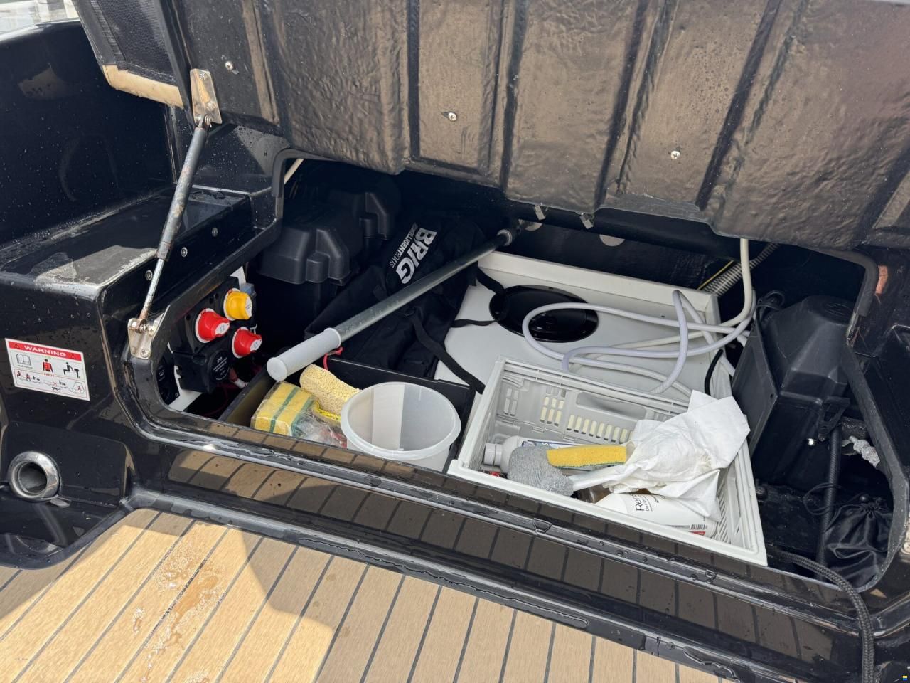 Brig Inflatable Boats Eagle 8