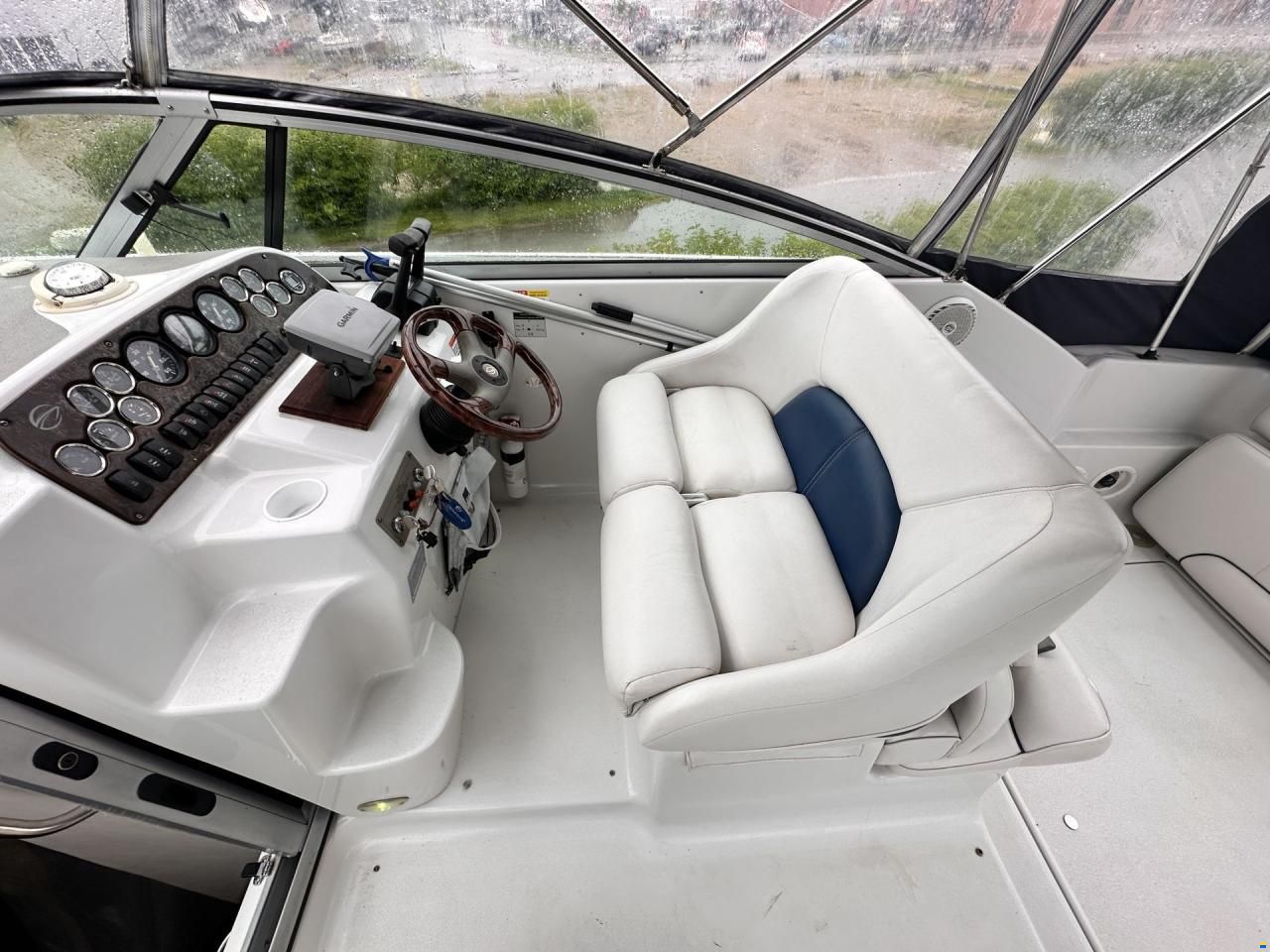 Crownline 290 CR