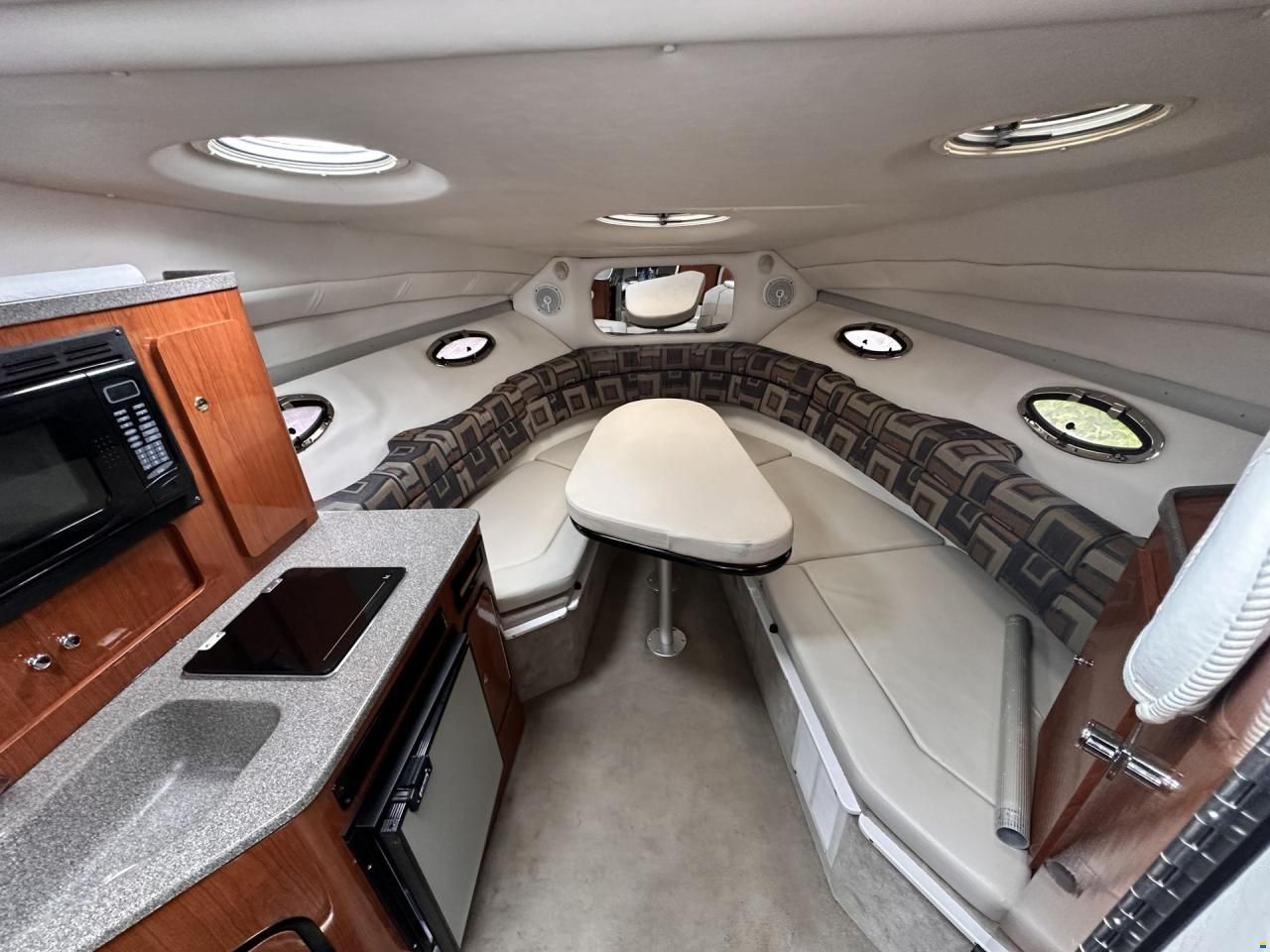 Crownline 290 CR
