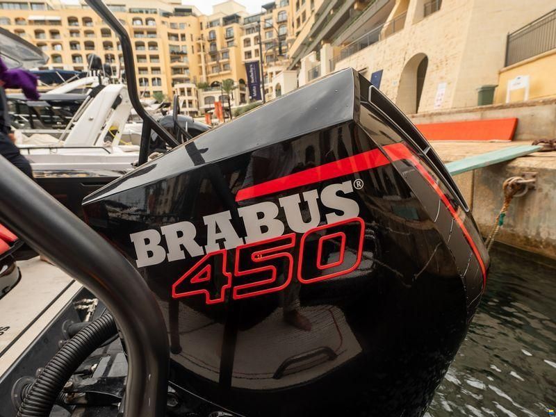 Brabus Marine Shadow 900
