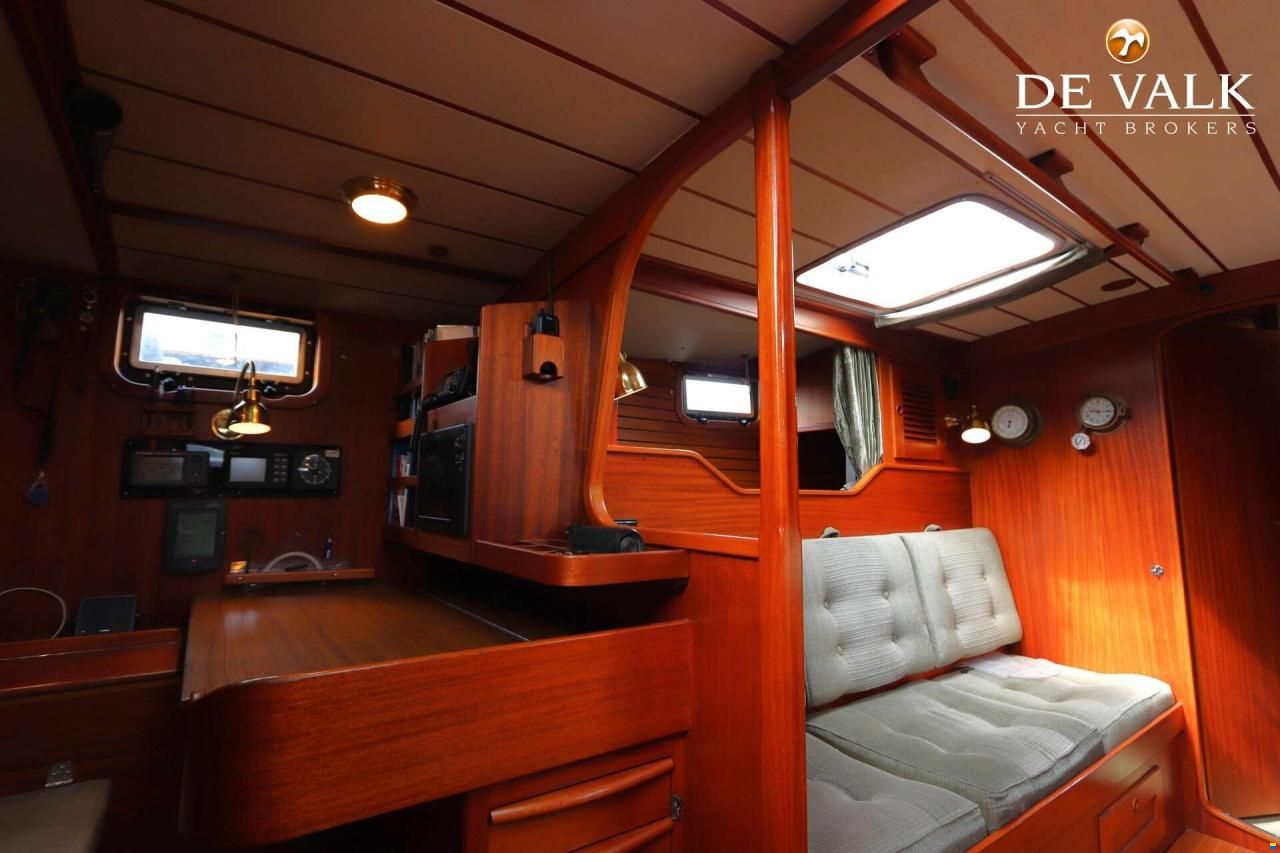 Hallberg-Rassy 49