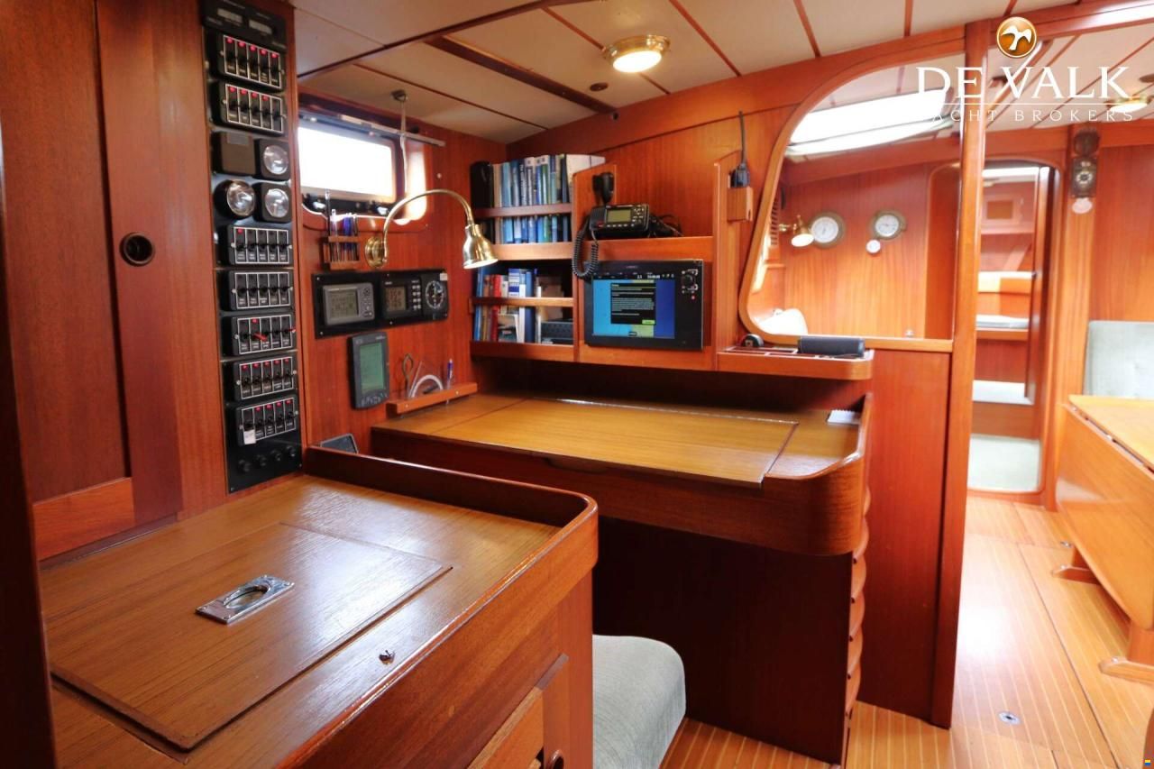 Hallberg-Rassy 49