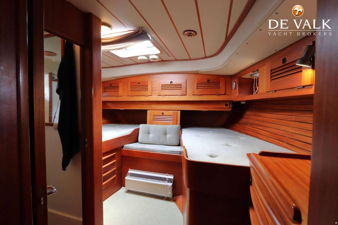 Hallberg-Rassy 49
