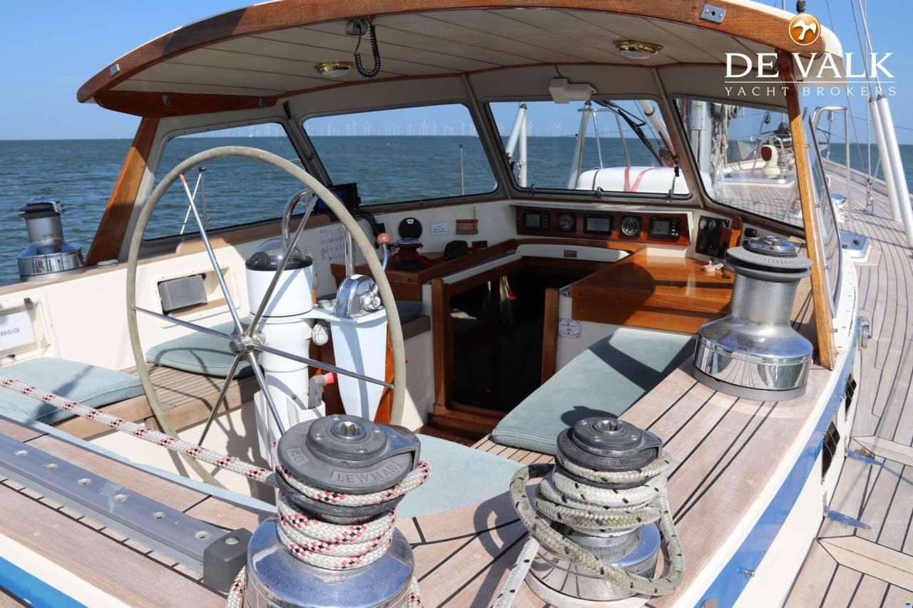 Hallberg-Rassy 49