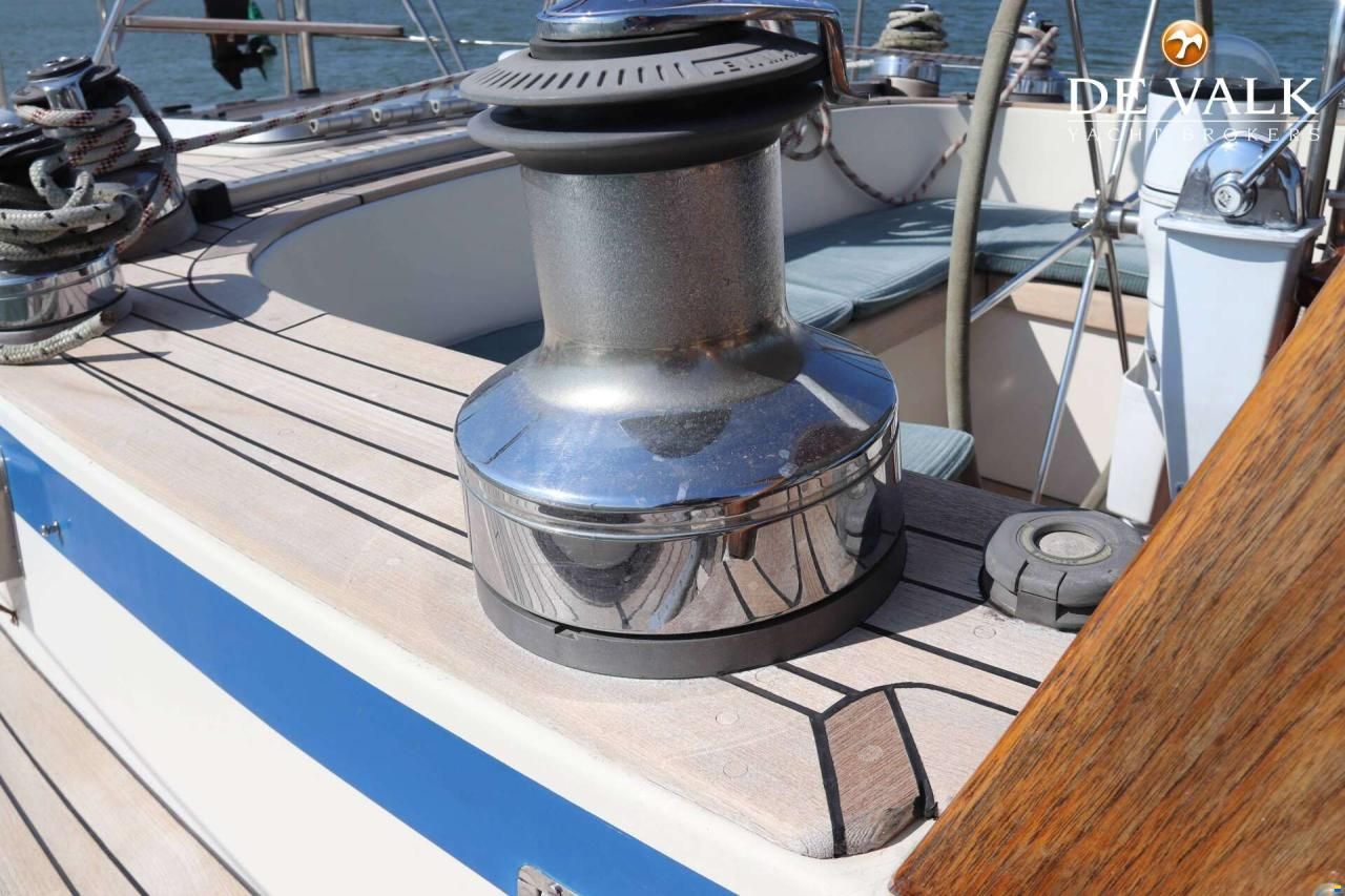 Hallberg-Rassy 49