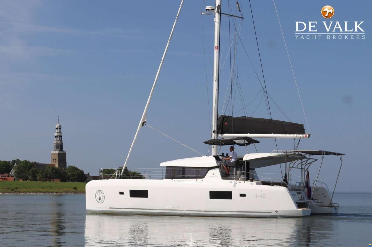 Lagoon 42