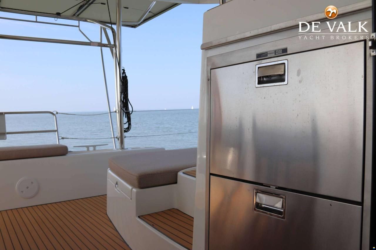 Lagoon 42