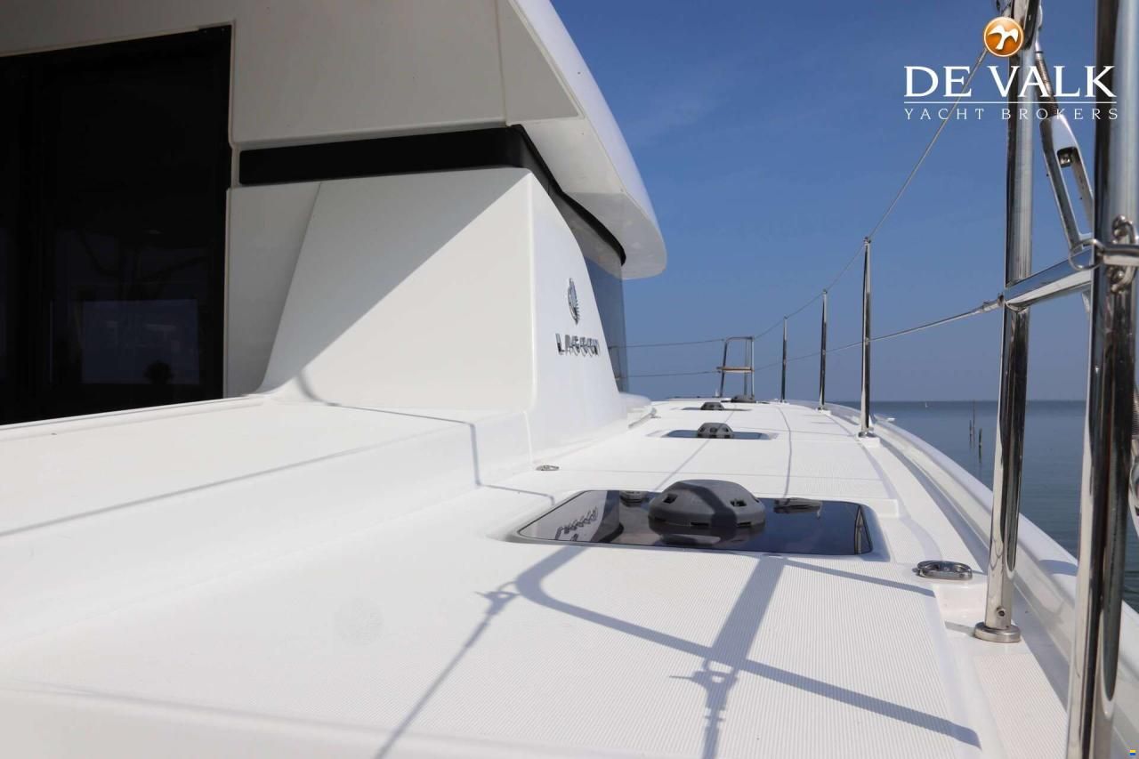 Lagoon 42