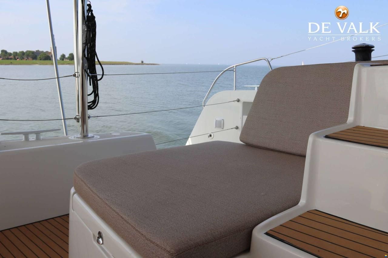 Lagoon 42