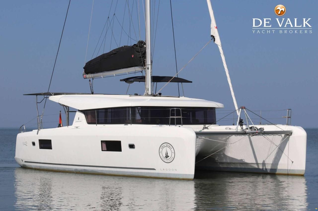 Lagoon 42