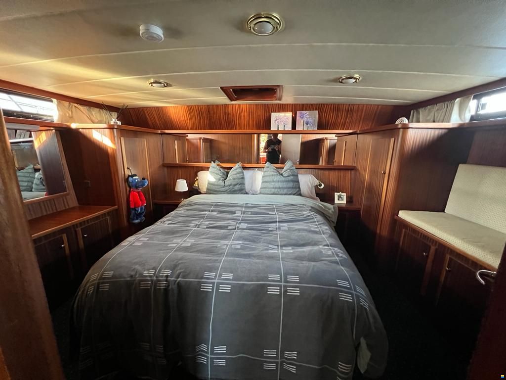 Wim van der Valk Superfalcon 45