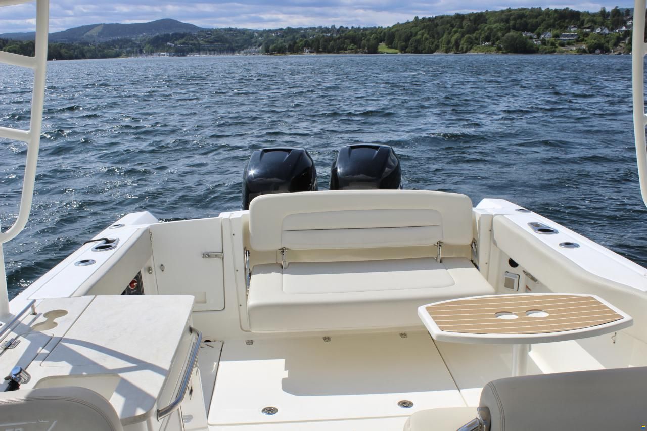 Boston Whaler 270 Vantage