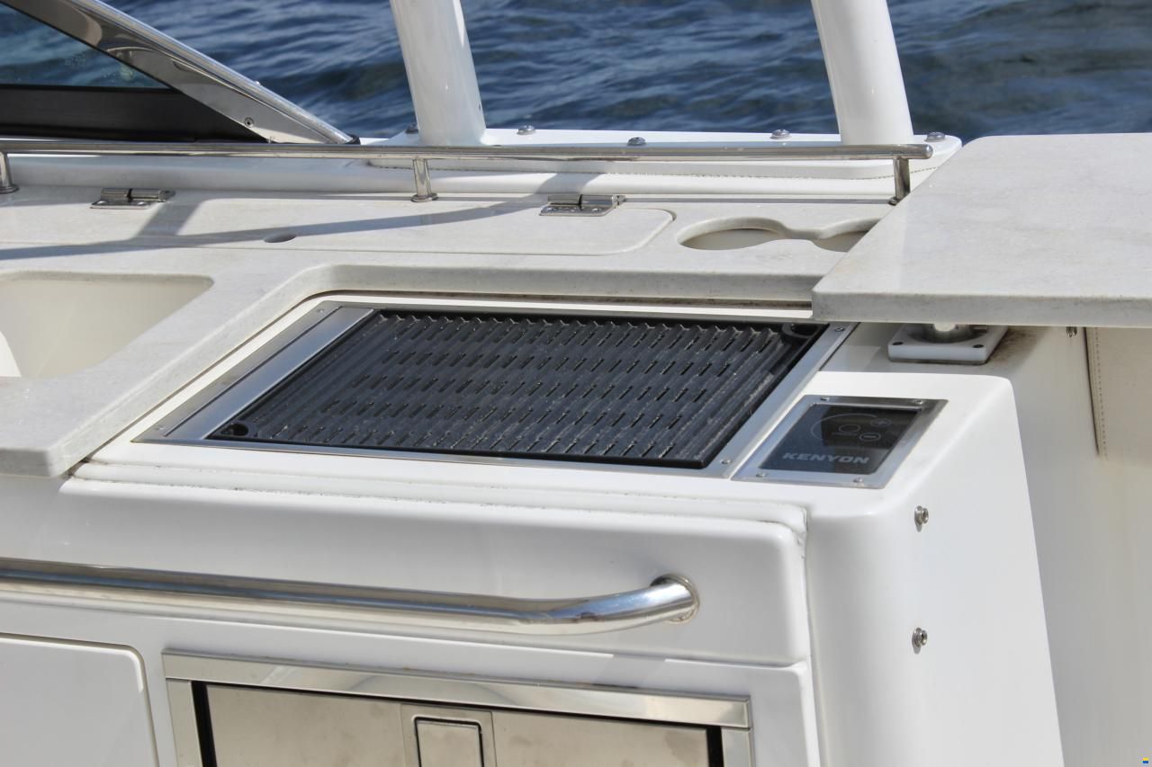 Boston Whaler 270 Vantage