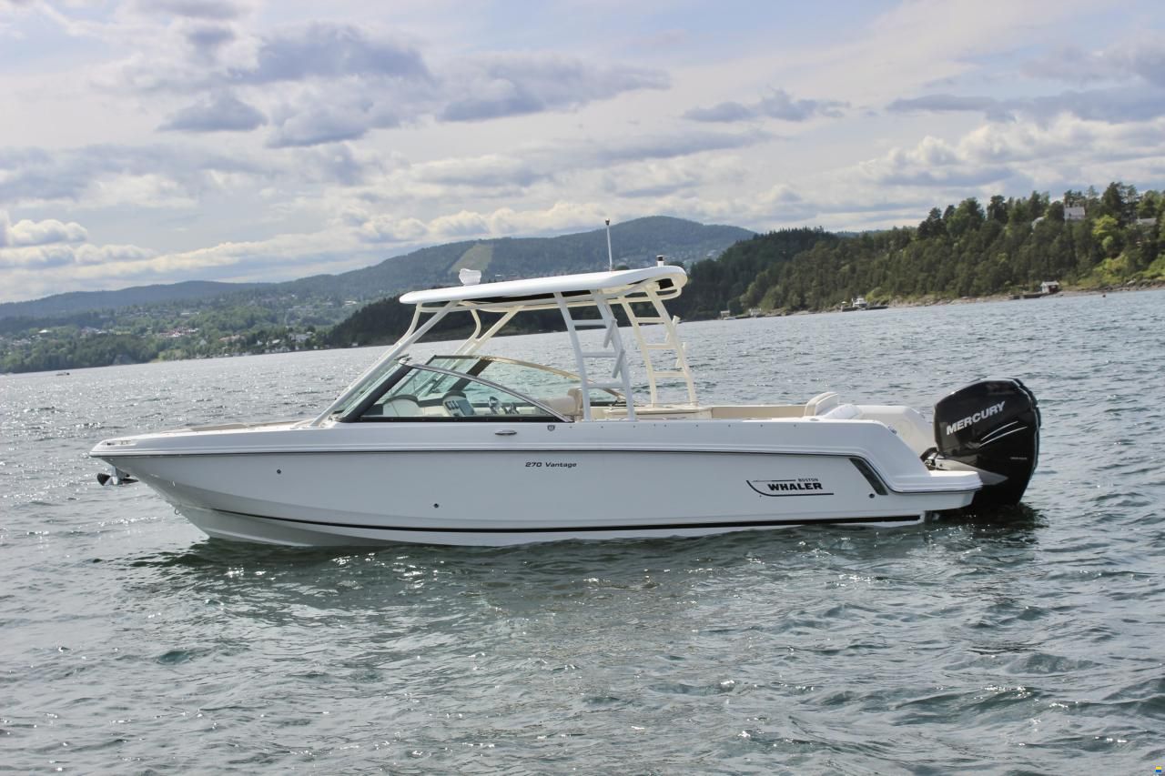 Boston Whaler 270 Vantage