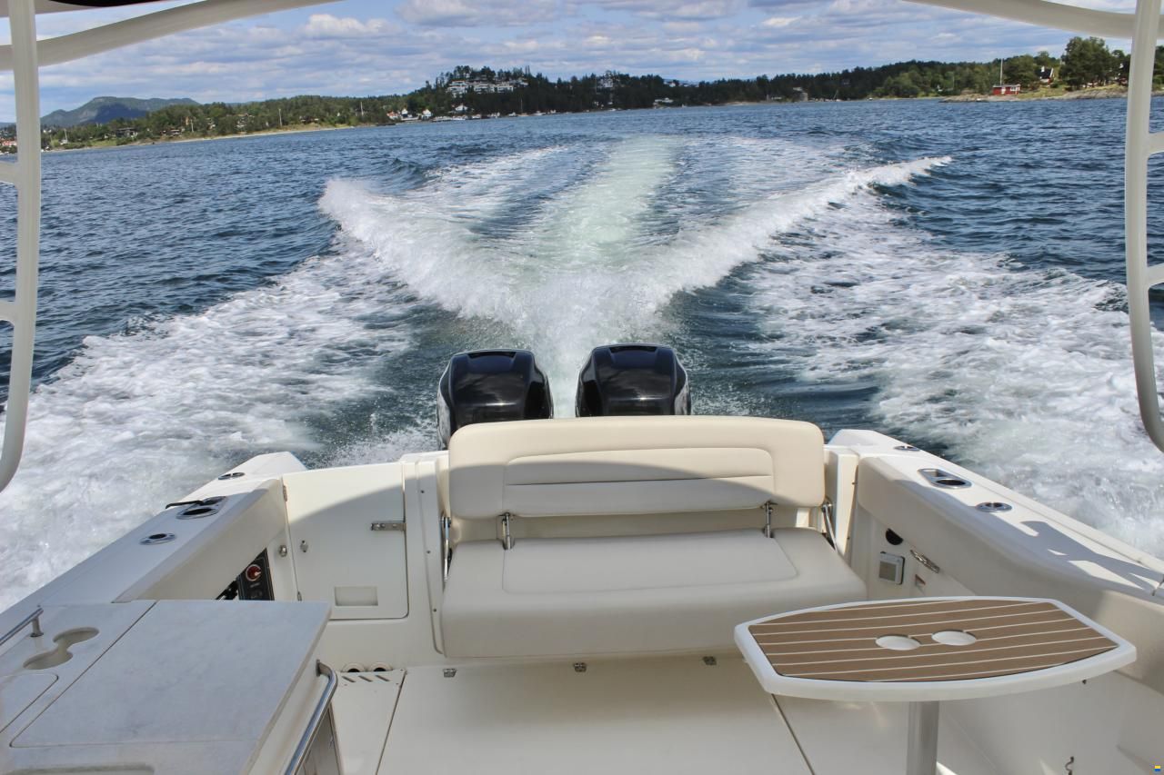 Boston Whaler 270 Vantage