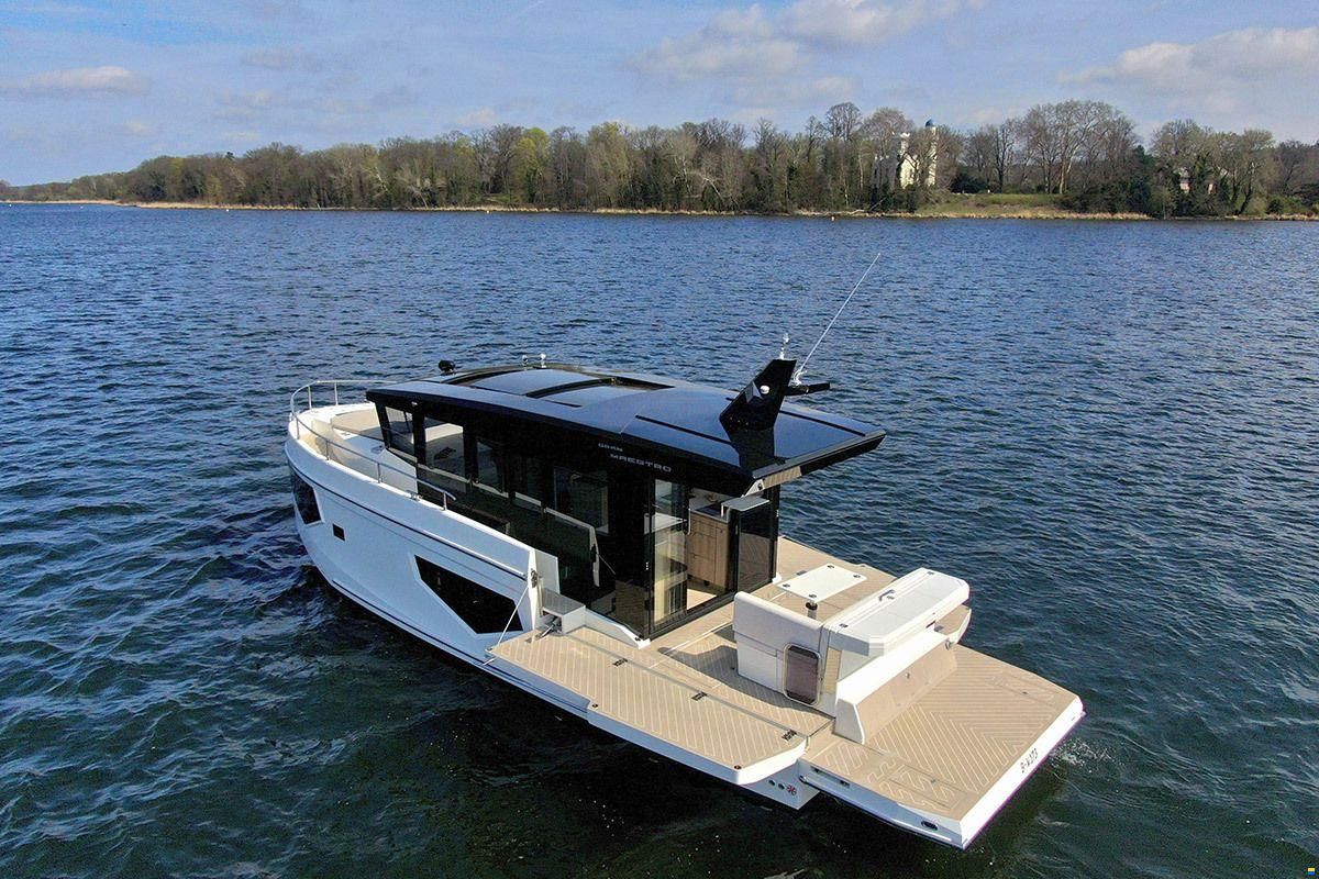 Cobra Gran Maestro 43