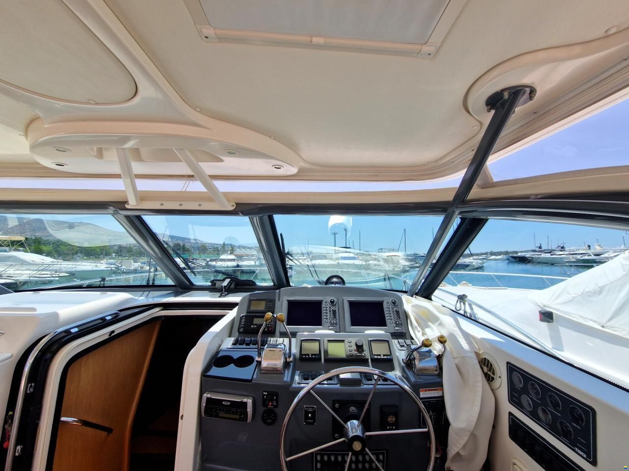 Tiara 4200 Open