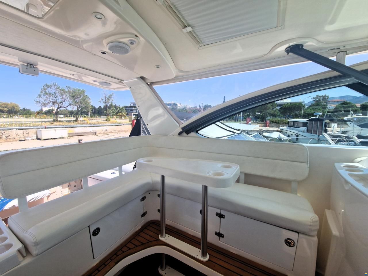 Tiara 4200 Open
