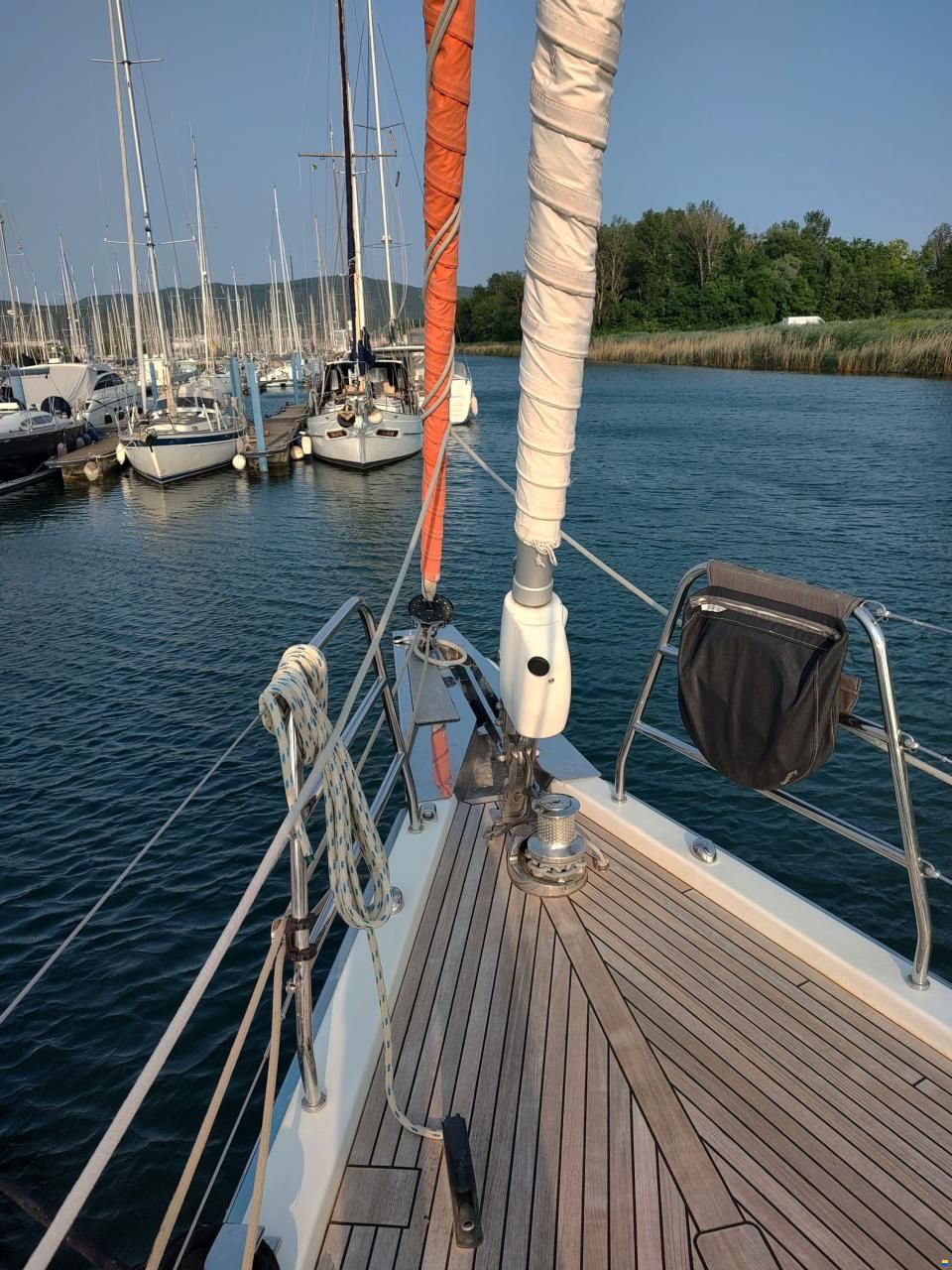 Beneteau Oceanis Yacht 62