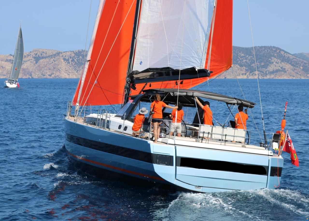 Beneteau Oceanis Yacht 62