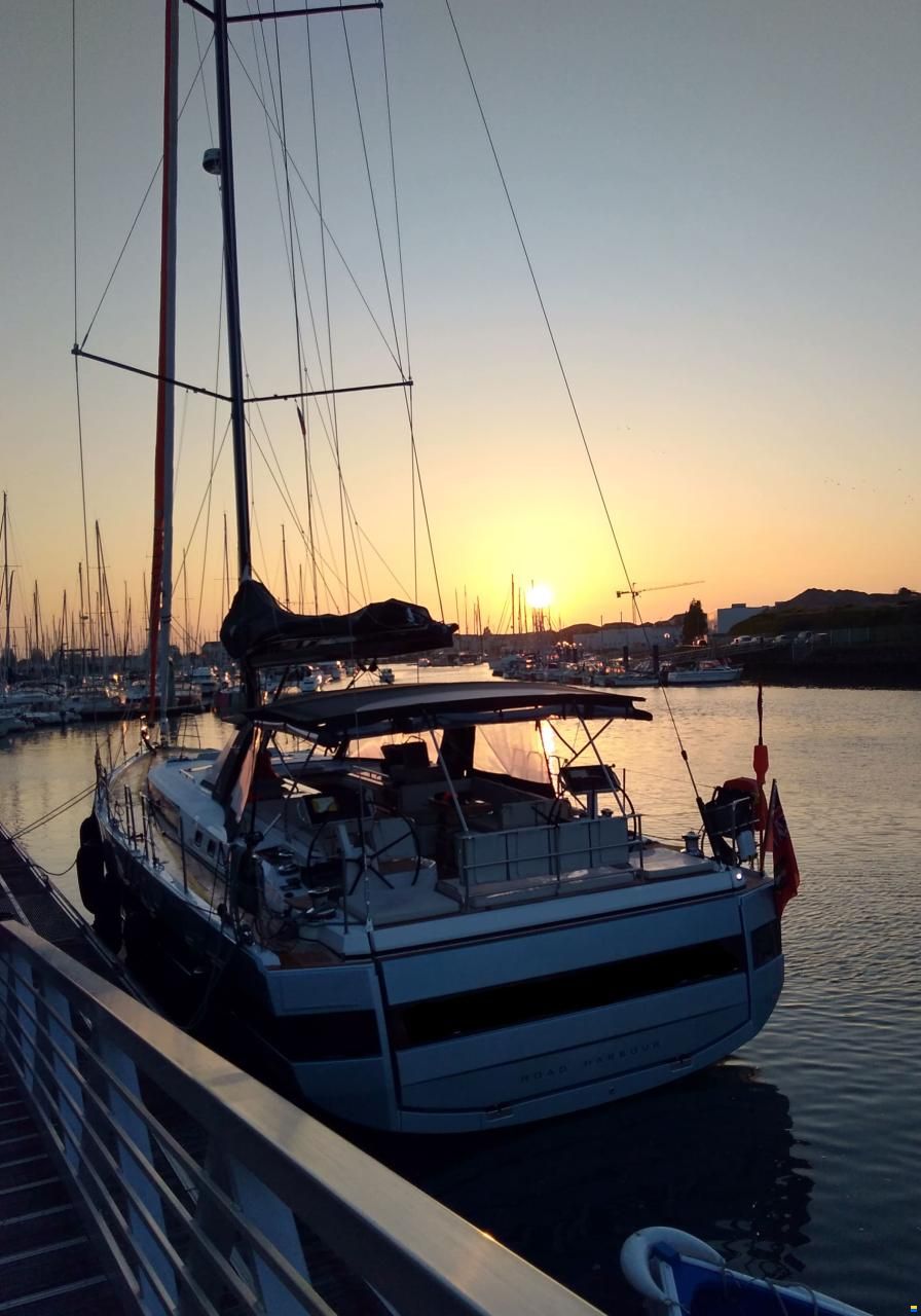 Beneteau Oceanis Yacht 62