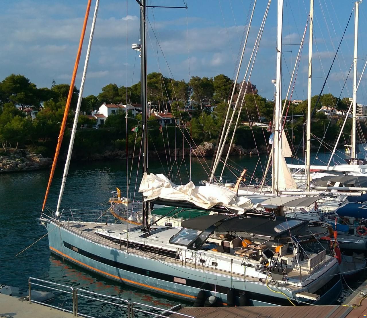 Beneteau Oceanis Yacht 62