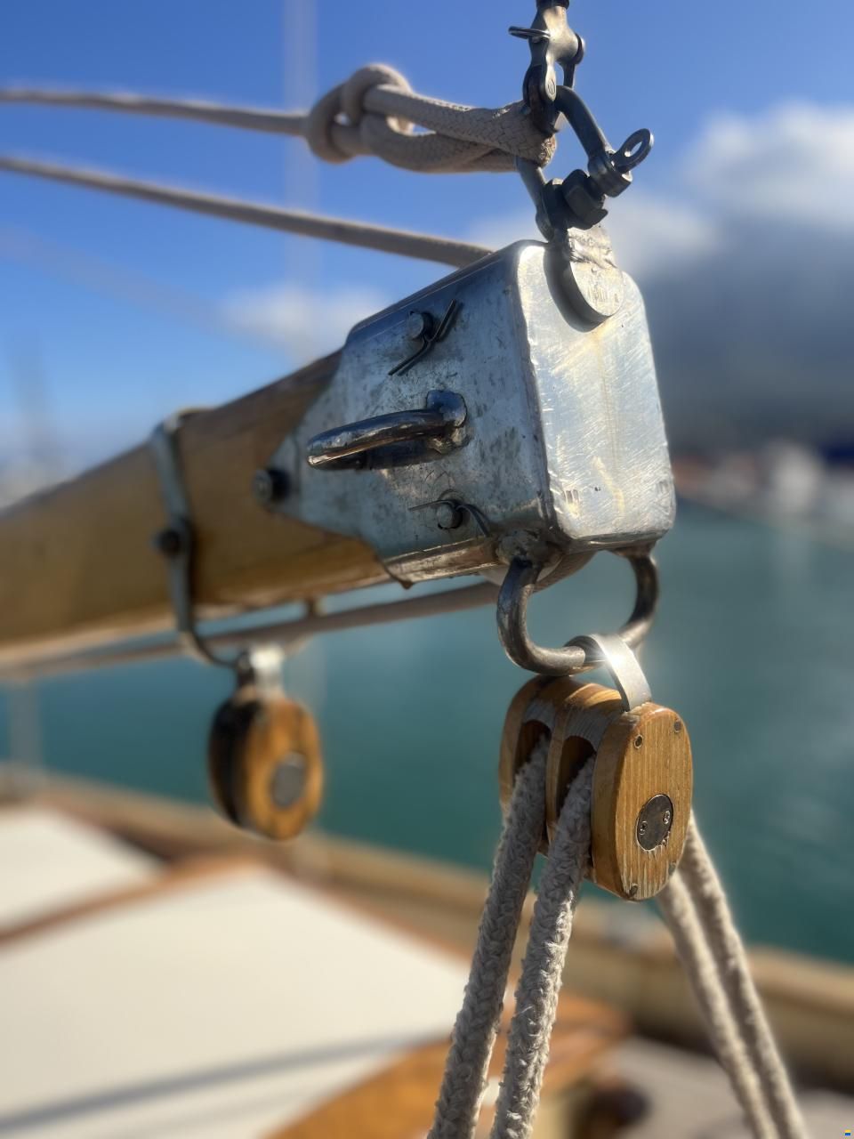 Alu Marine Schooner 64