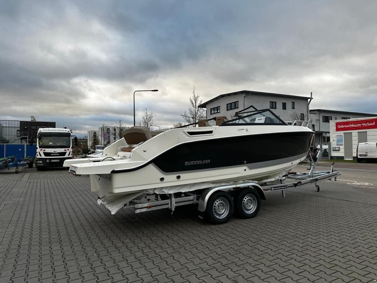 Quicksilver Activ 675 Bowrider