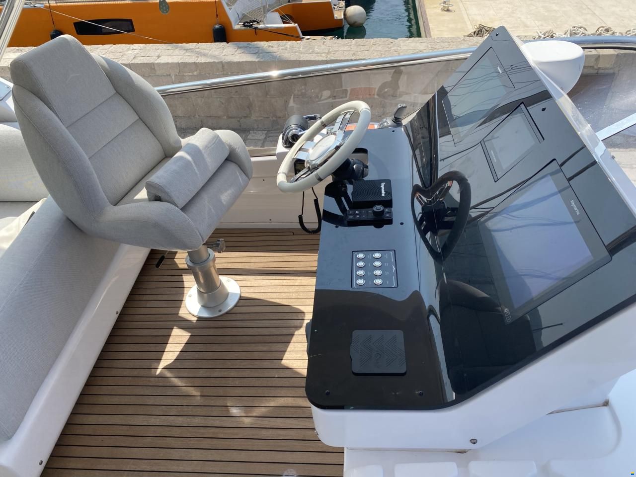 Azimut 60 Fly