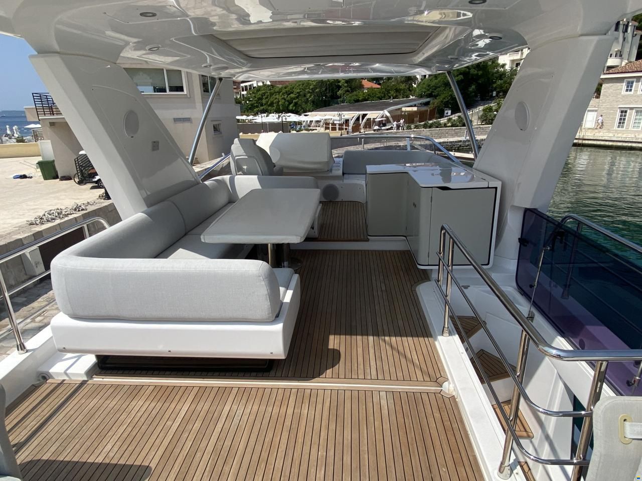 Azimut 60 Fly