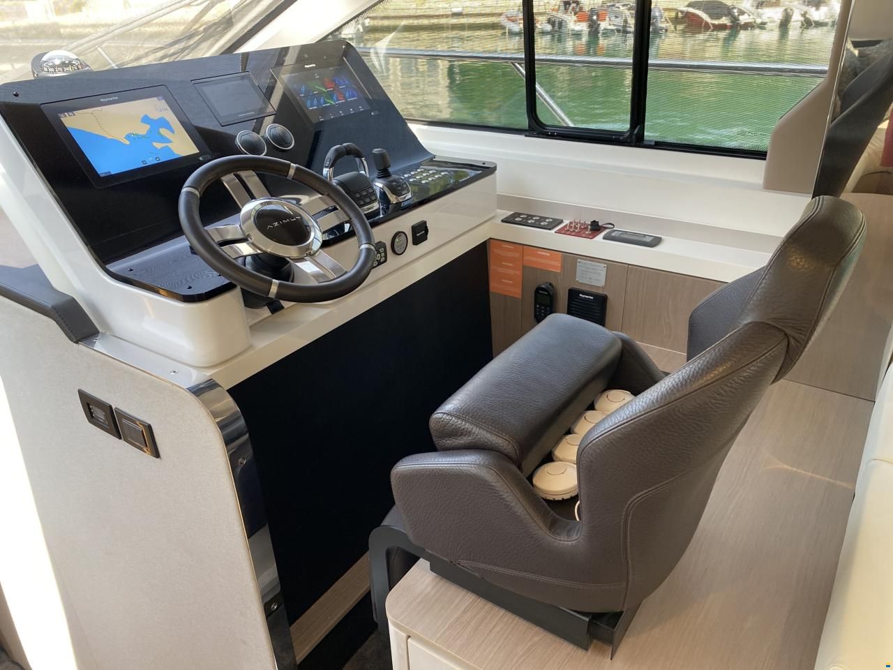 Azimut 60 Fly