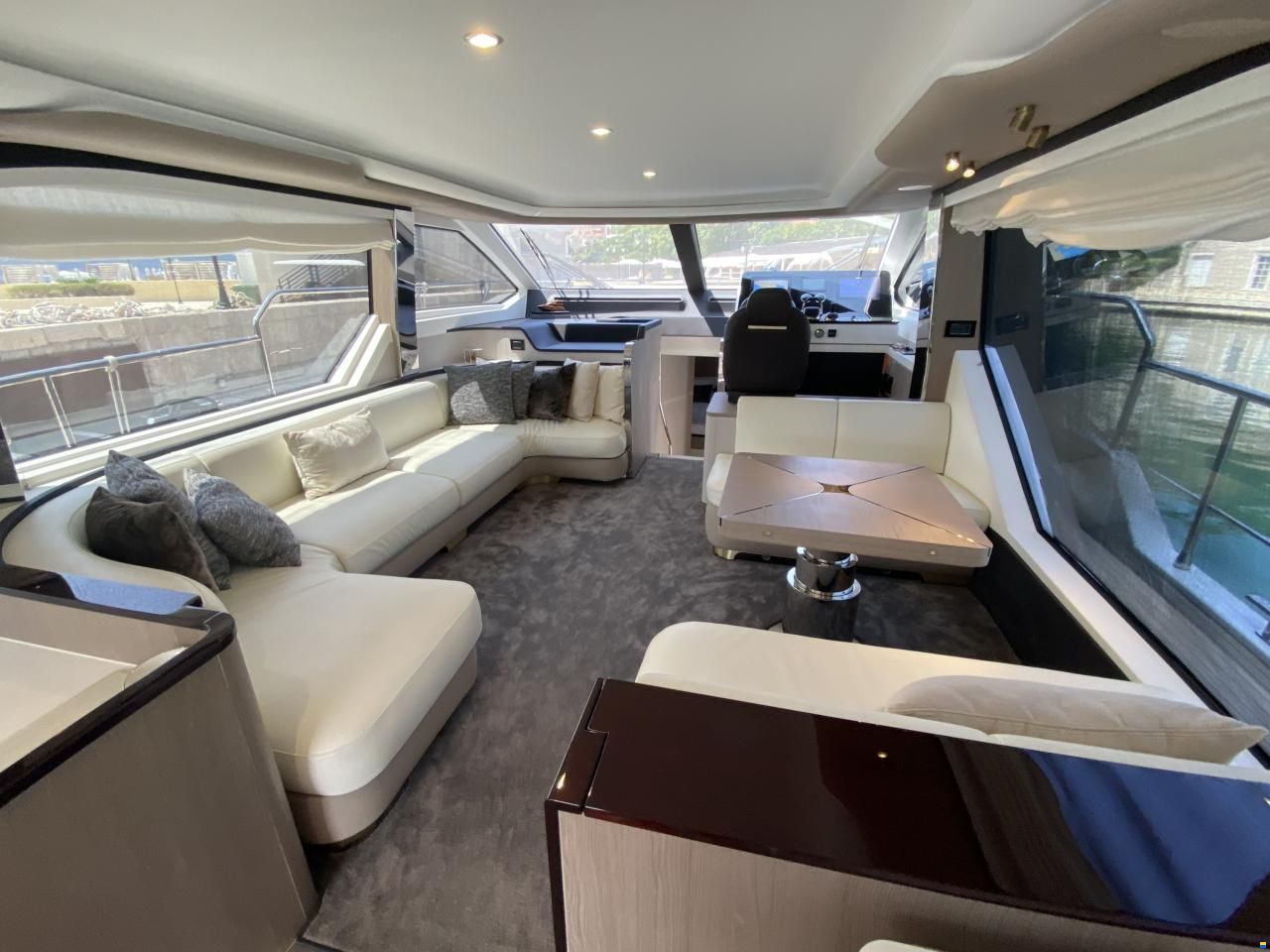 Azimut 60 Fly