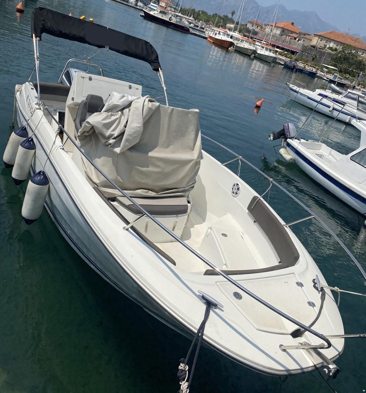 Jeanneau Cap Camarat 7.5 CC-2