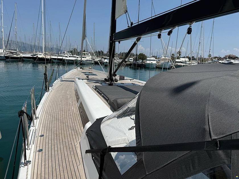 Hanse 588