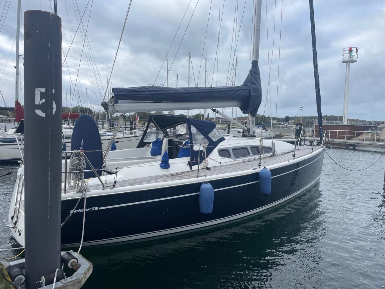 Dehler 35