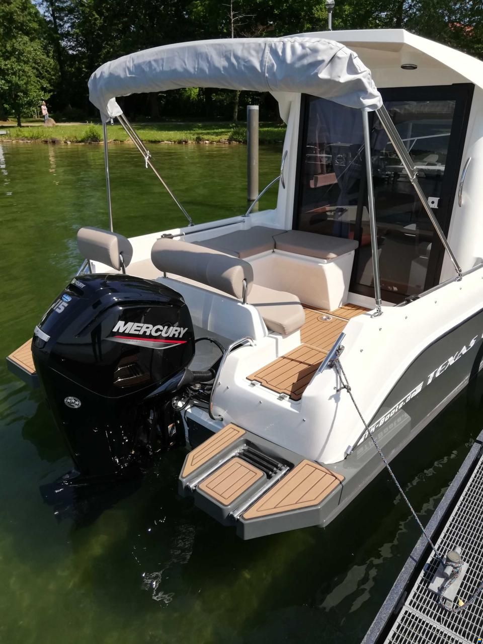 Texas 690 Pilothouse