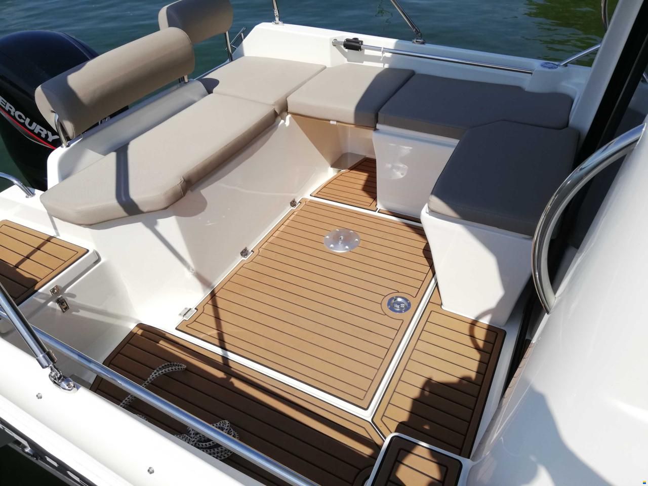 Texas 690 Pilothouse
