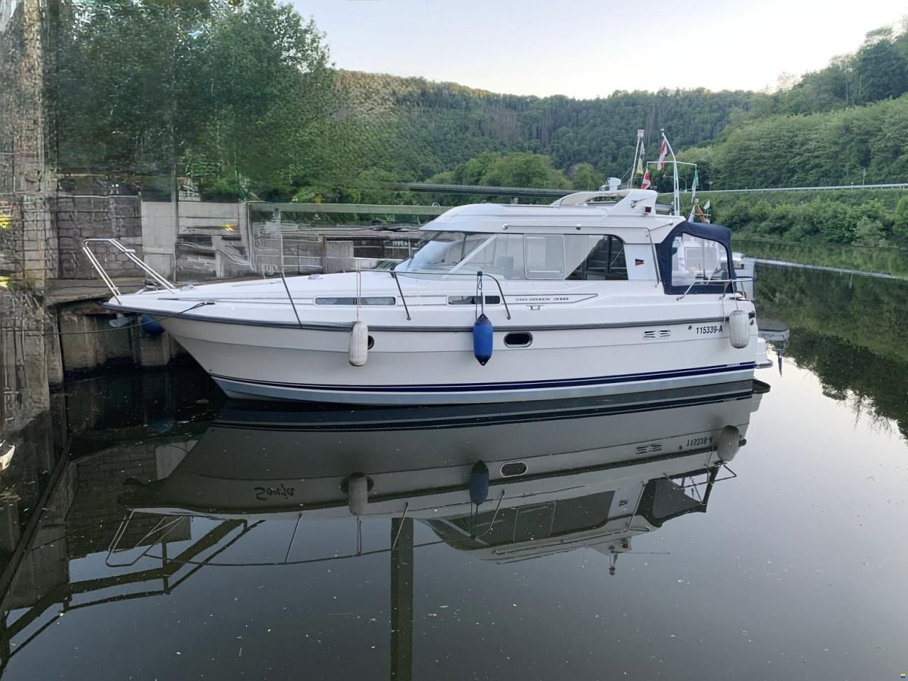 Nimbus 310 Coup&eacute;