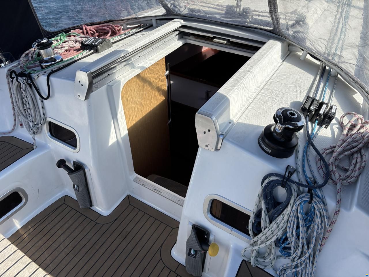 Beneteau Oceanis 37