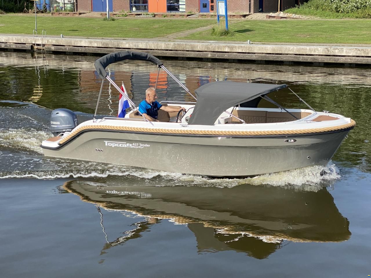 Topcraft 627 Tender