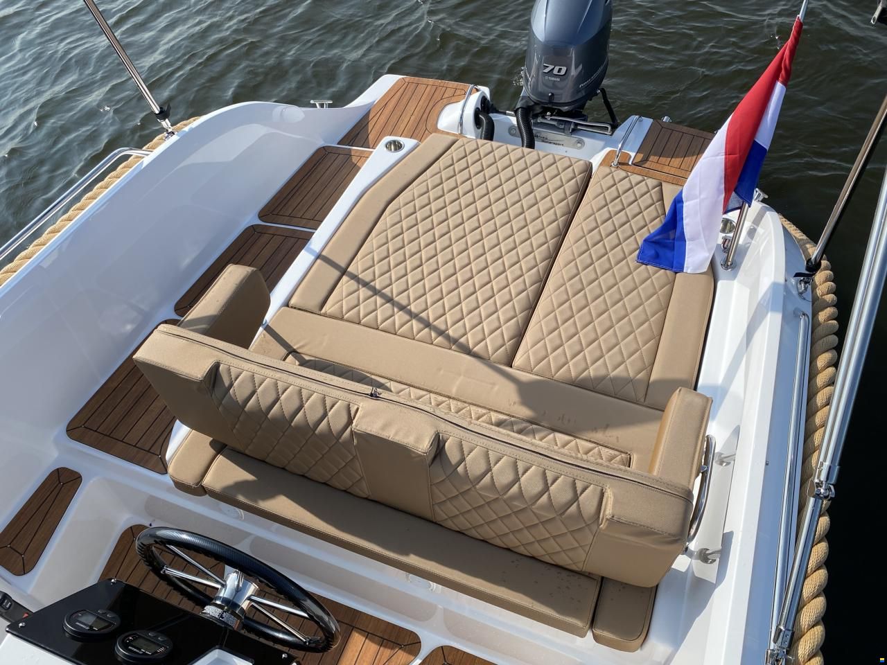 Topcraft 627 Tender